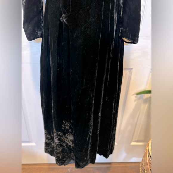 Antique Velvet Coat 1920s-1940s era. - Picture 7 of 14